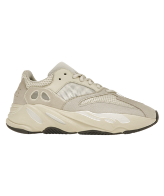 Yeezy 700 Cream Analog